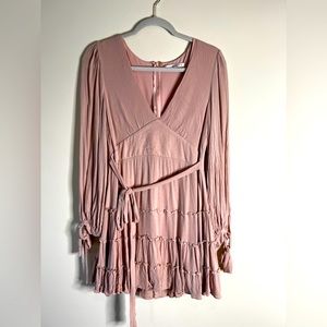 Stunning short pink dress, never worn!!